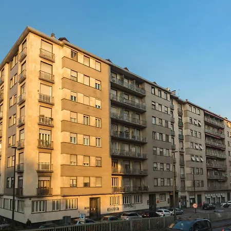 Apartamento The International Corner Of Corso Dante Turim